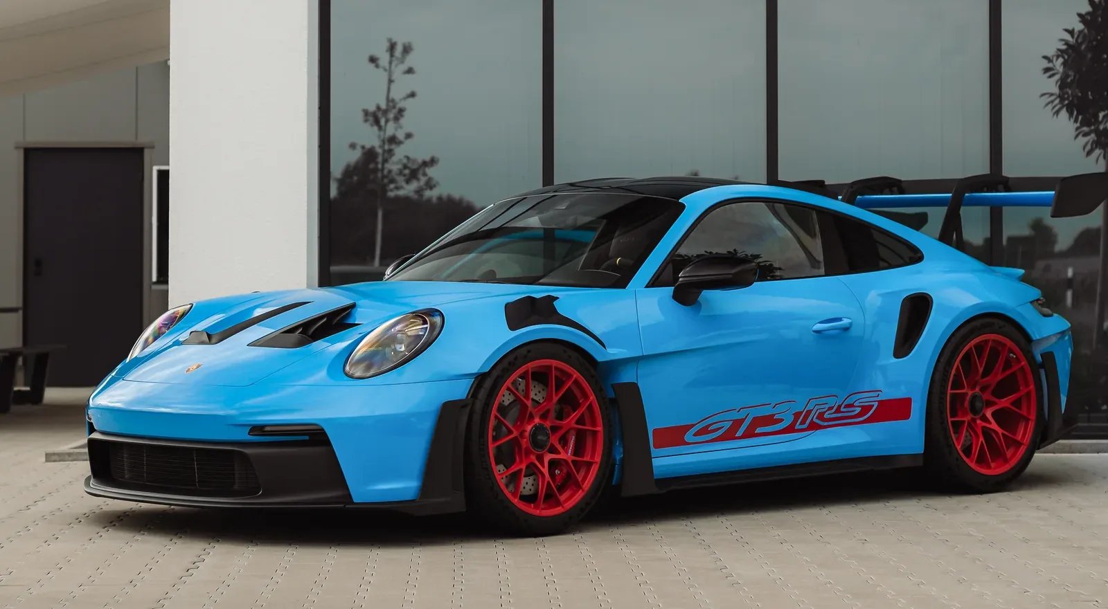 Porsche 911 GT3 RS mit Vollfolierung in Lichtblau bei Finery Worx