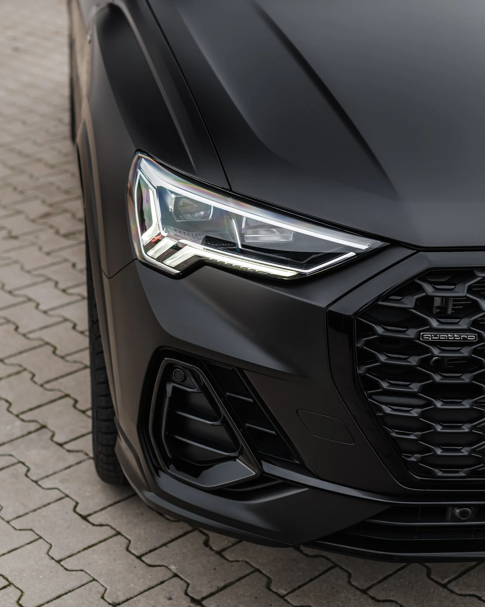 Audi Q3 Sportback – Fahrzeugfolierung, Ansicht 4