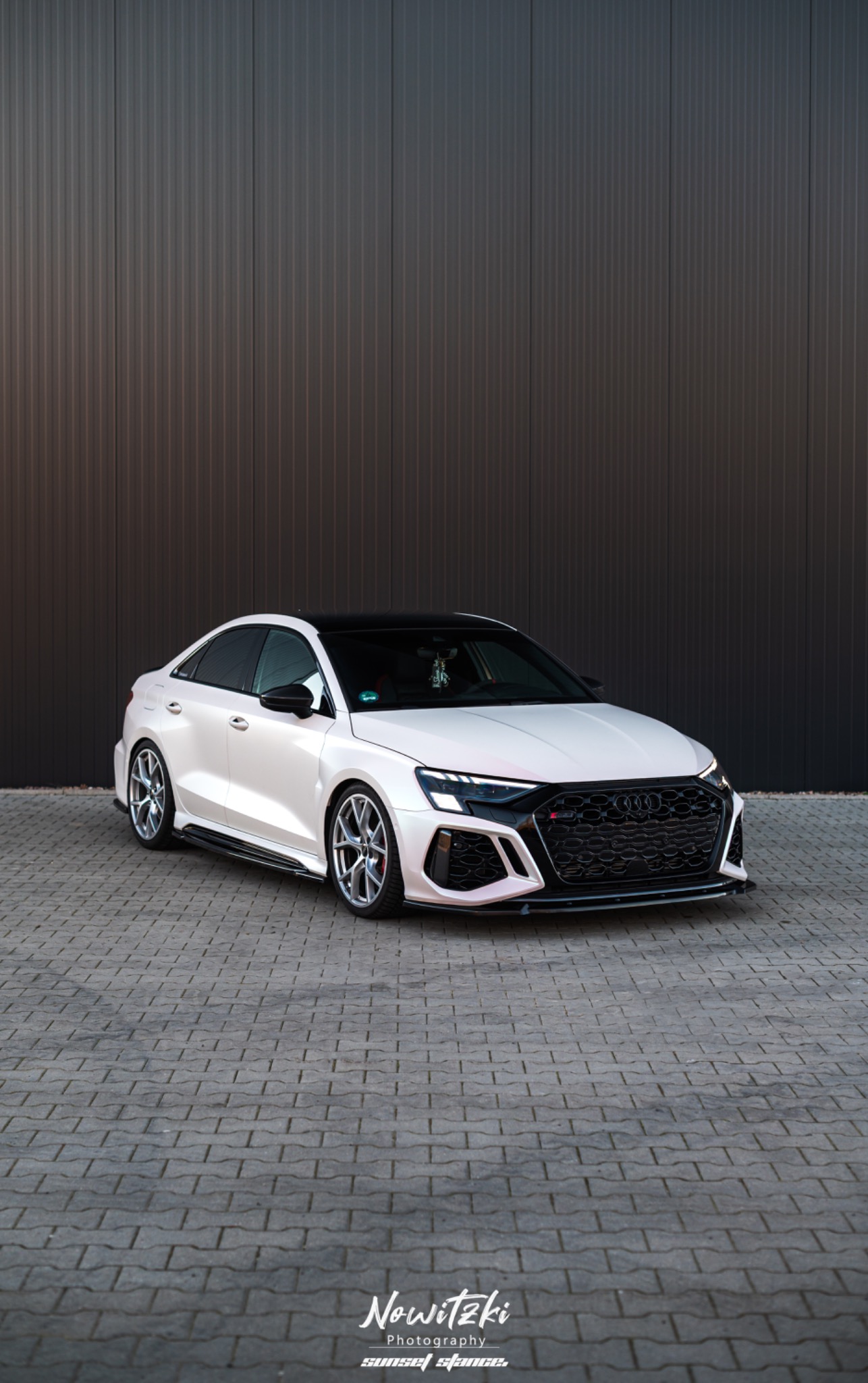 Audi RS3 – Vollfolierung in Matt Aurora mit Versiegelung der Folie.