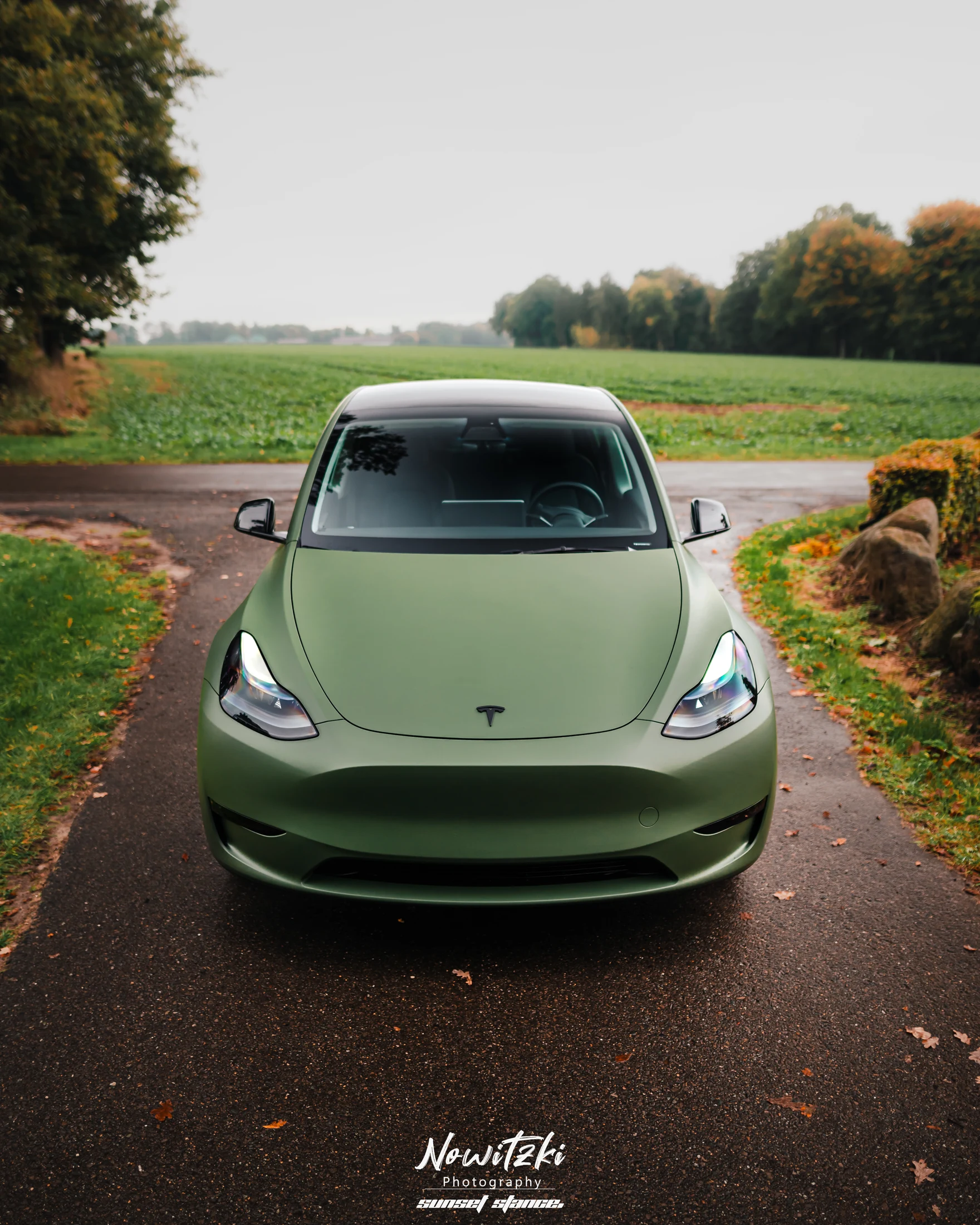Tesla Model Y – Fahrzeugfolierung · Versiegelung, Ansicht 1
