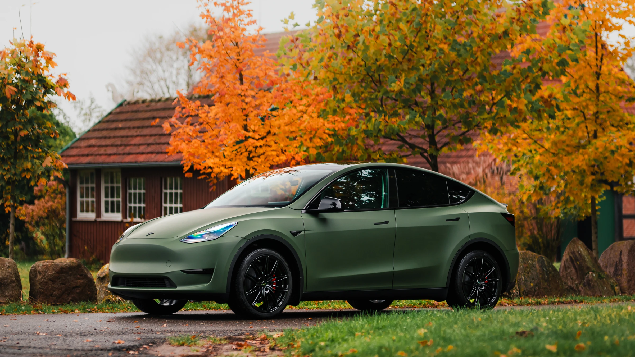 Tesla Model Y – Fahrzeugfolierung · Versiegelung